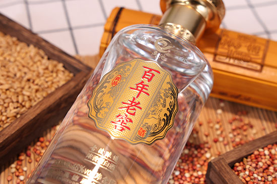 �����ϽѾ�Ũ���Ͱ׾ơ�46��500ml��